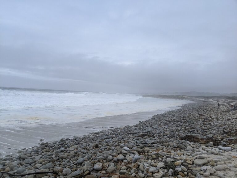 How to read the Monterey marine layer